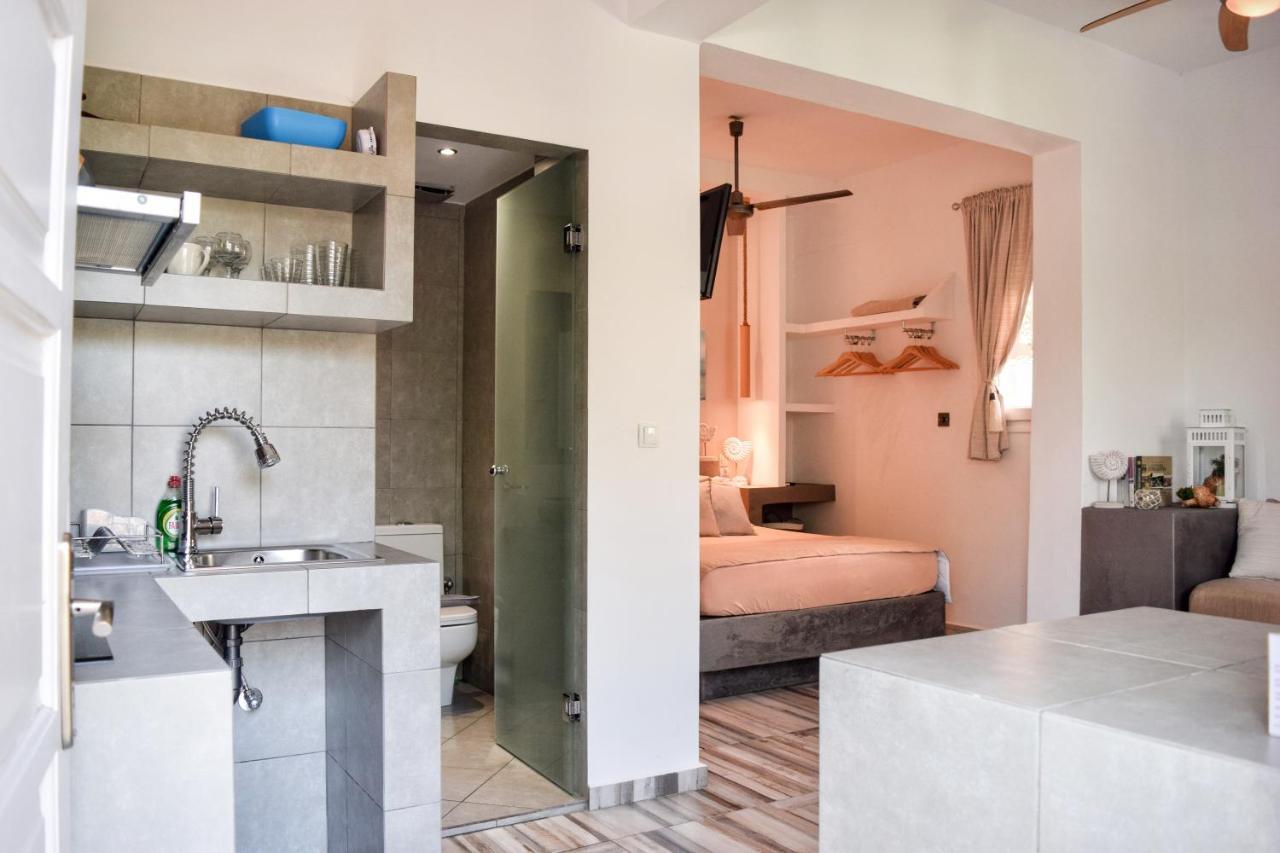 Waterside Apartments Agia Efimia Room photo