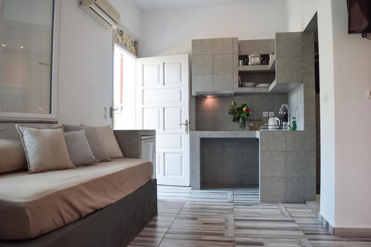 Waterside Apartments Agia Efimia Room photo