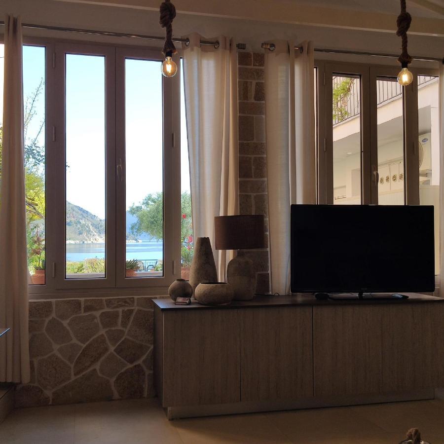 Waterside Apartments Agia Efimia Exterior photo