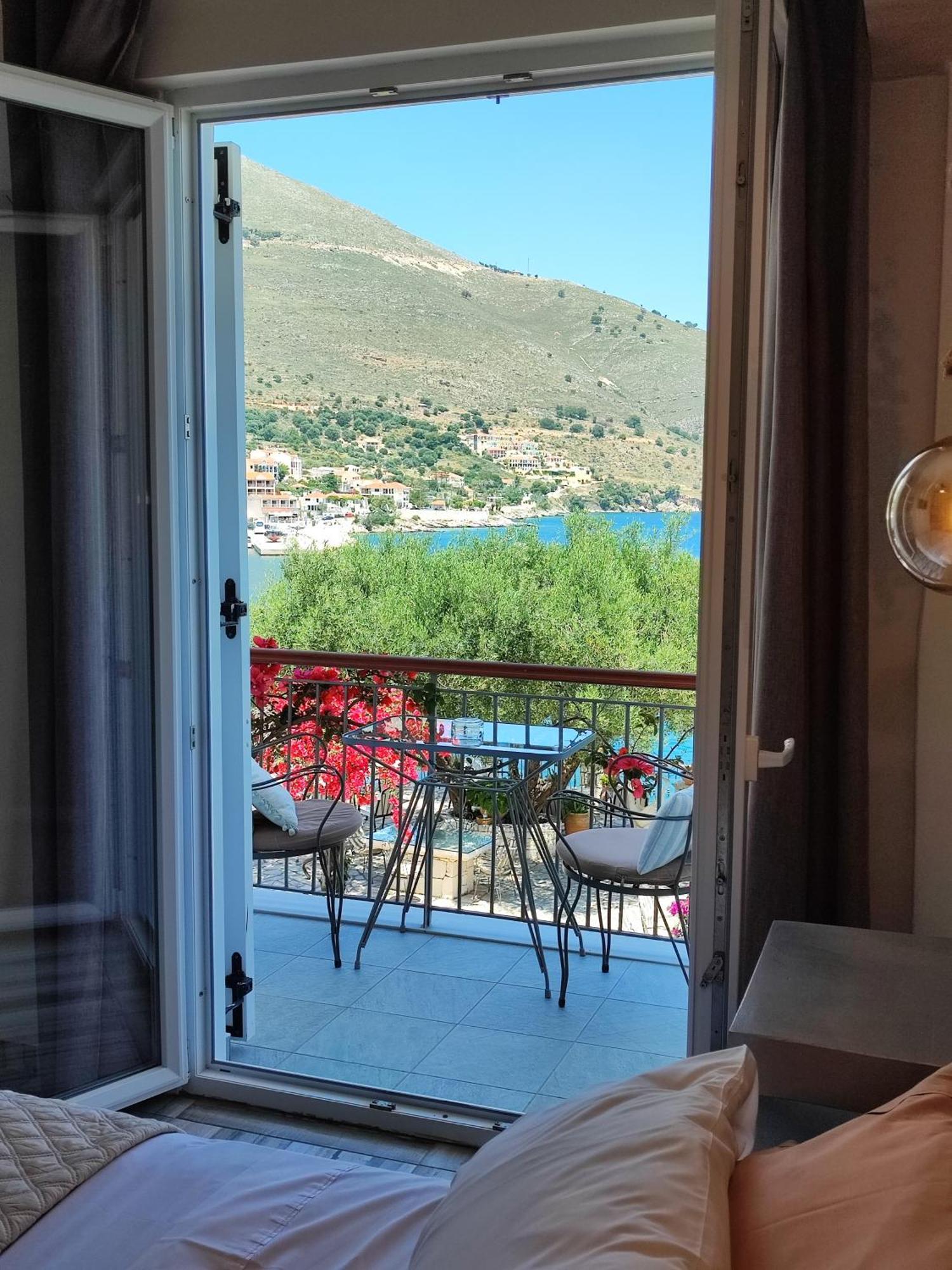 Waterside Apartments Agia Efimia Exterior photo