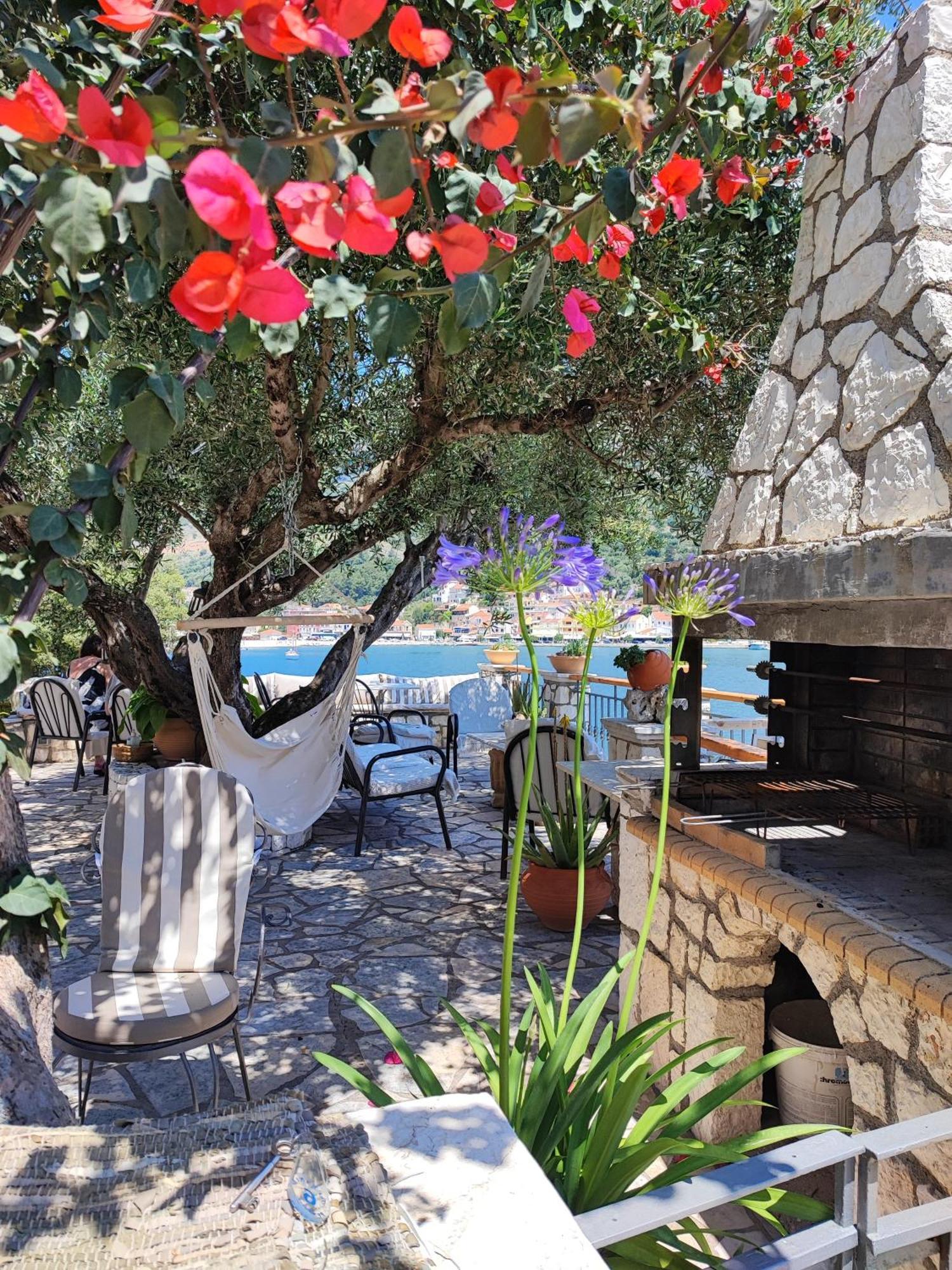 Waterside Apartments Agia Efimia Exterior photo