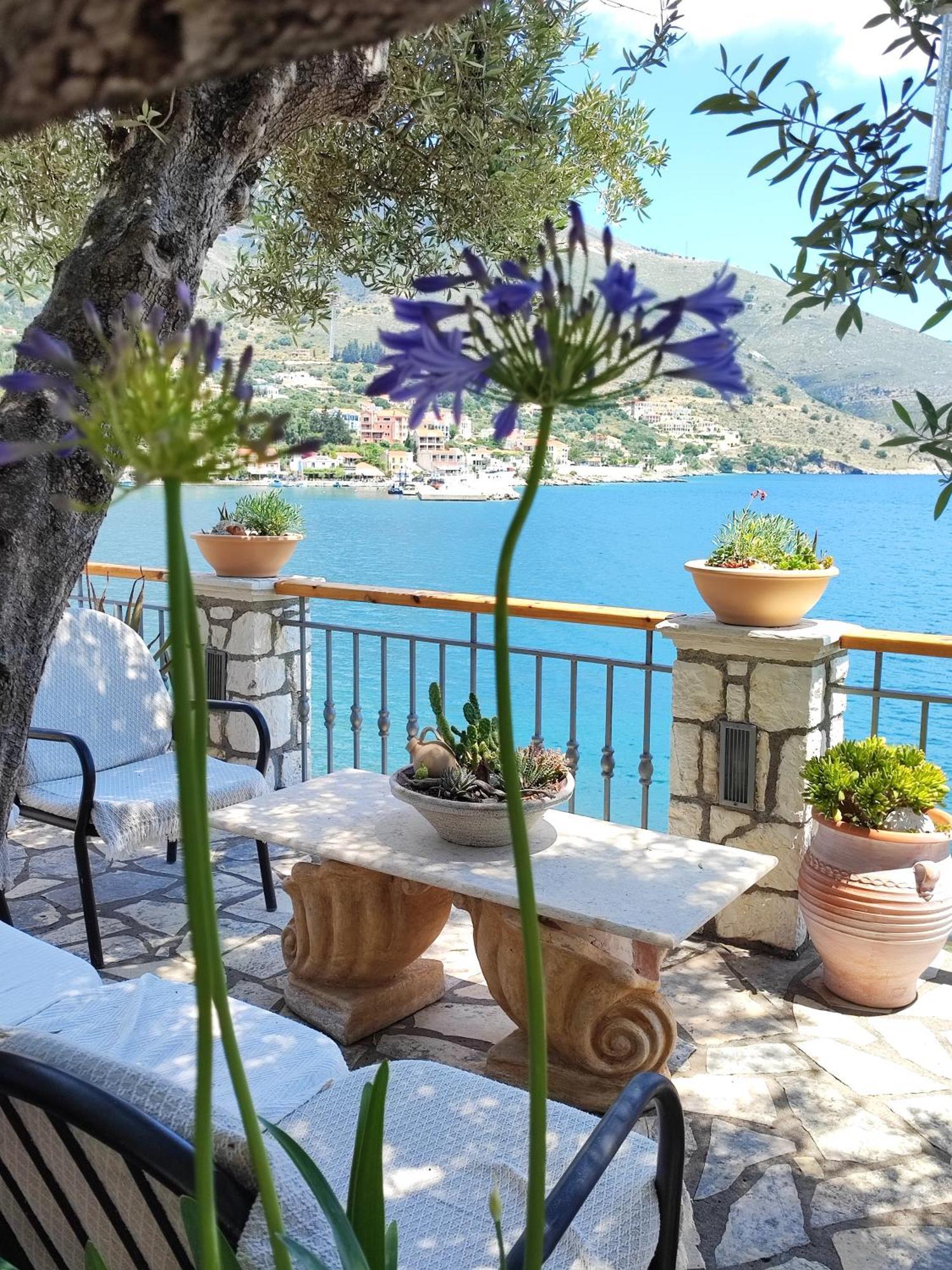 Waterside Apartments Agia Efimia Exterior photo