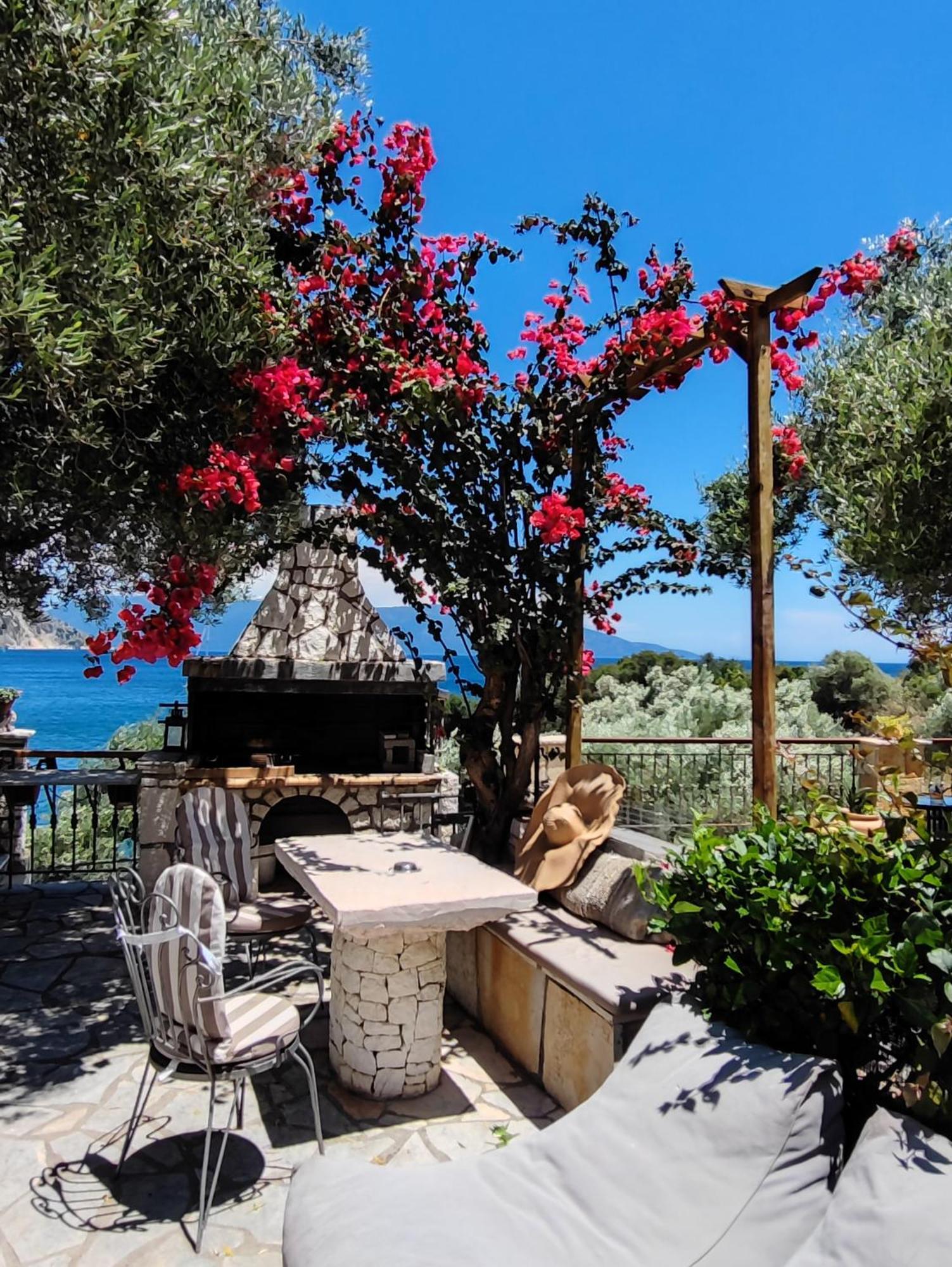 Waterside Apartments Agia Efimia Exterior photo