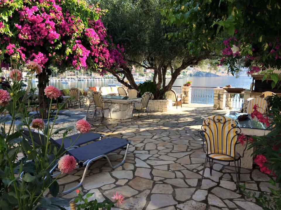Waterside Apartments Agia Efimia Exterior photo